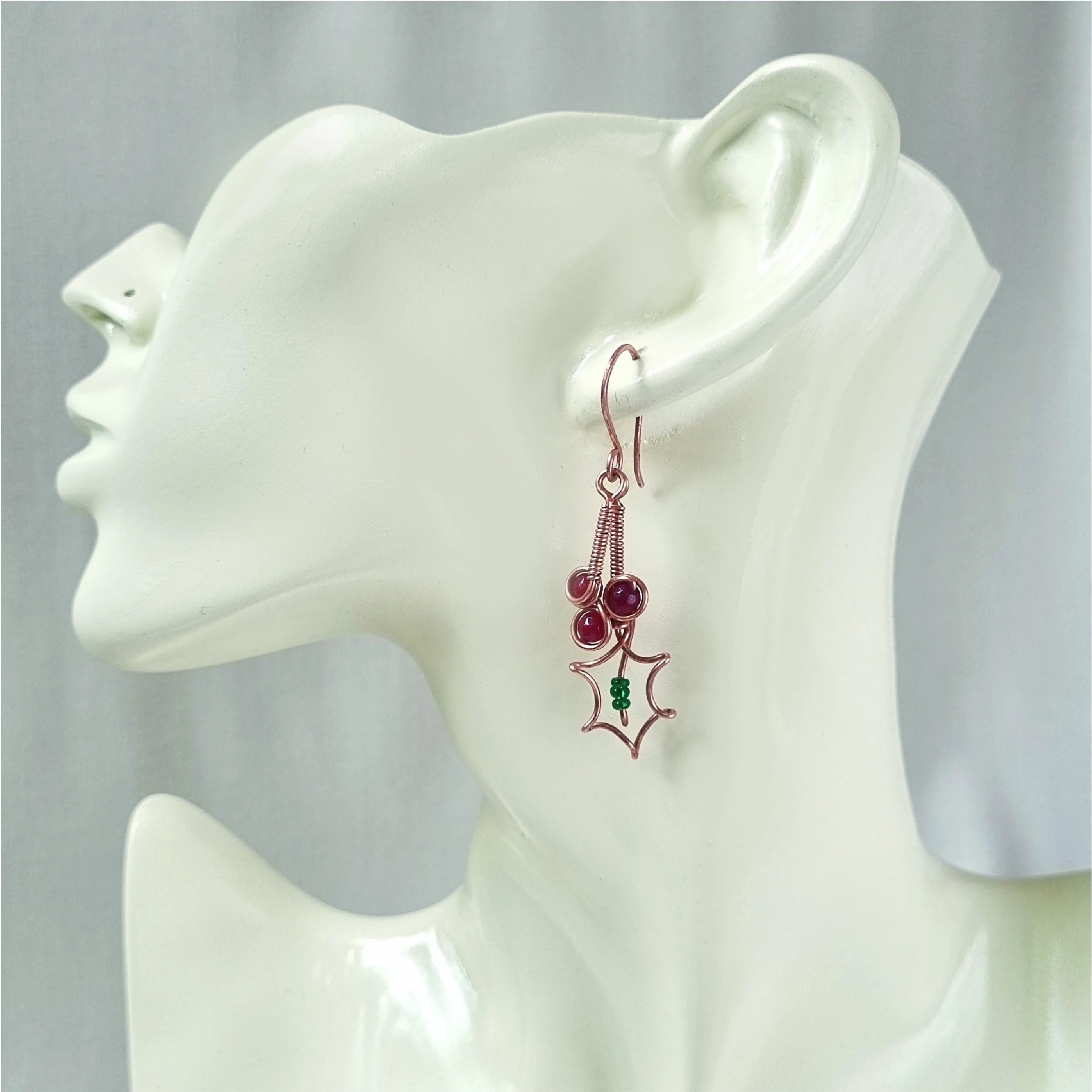 Holly Jollies - Necklace and Earring