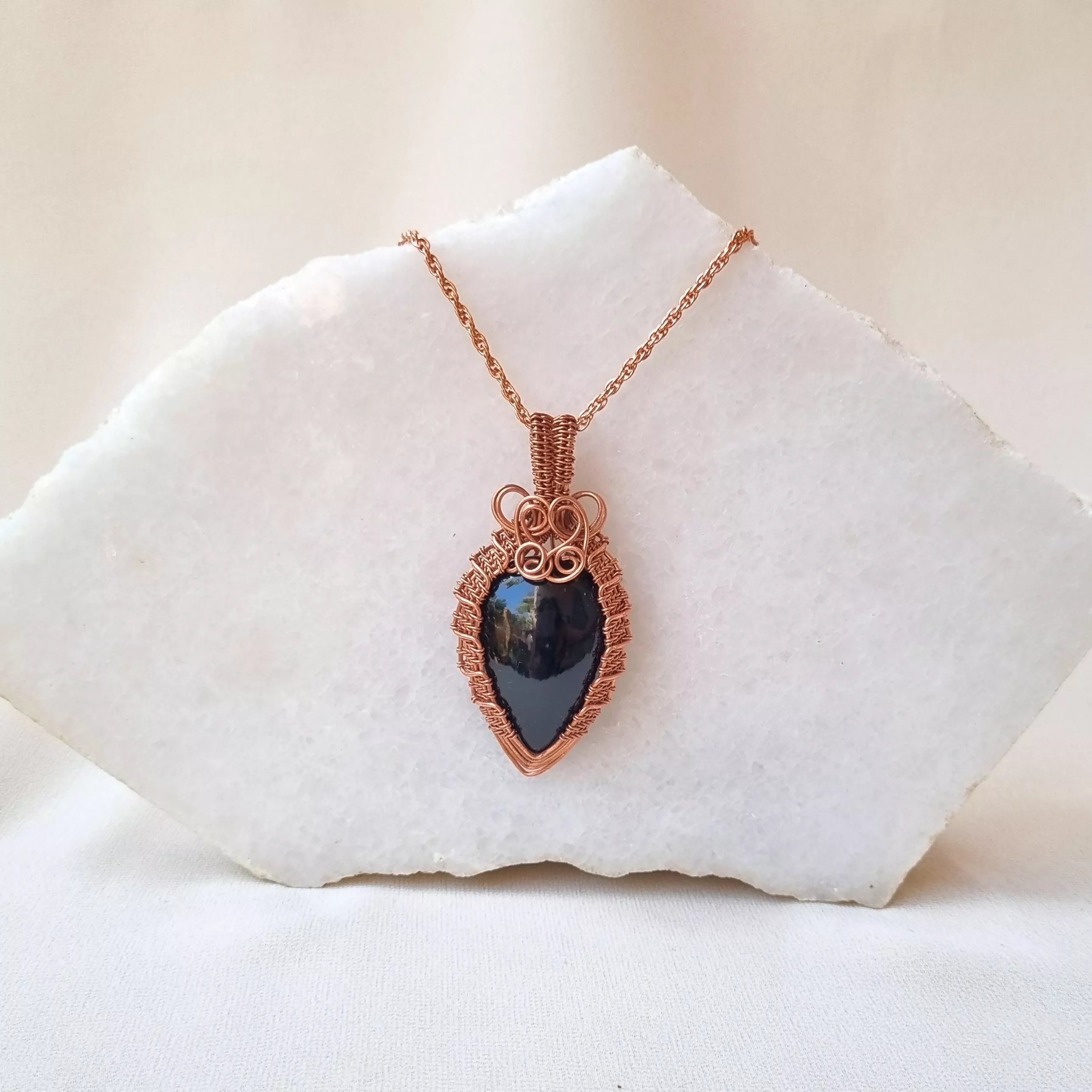 Varutr Protector - Necklace