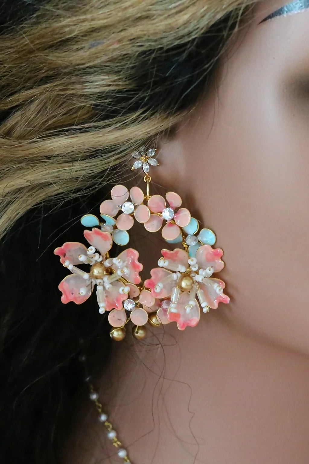 Seraphina’s Bloom – Handmade Resin Floral Bridal Jewelry Set in Blush, Aqua & Gold