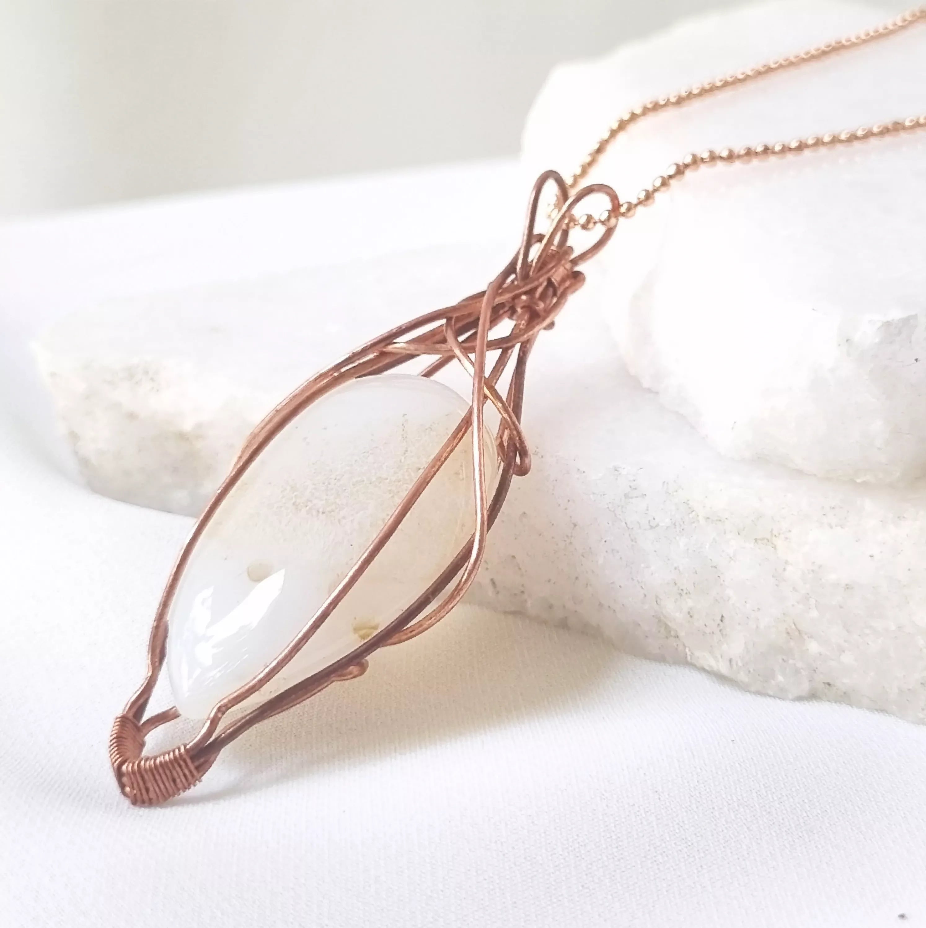 Moon Drop - Necklace