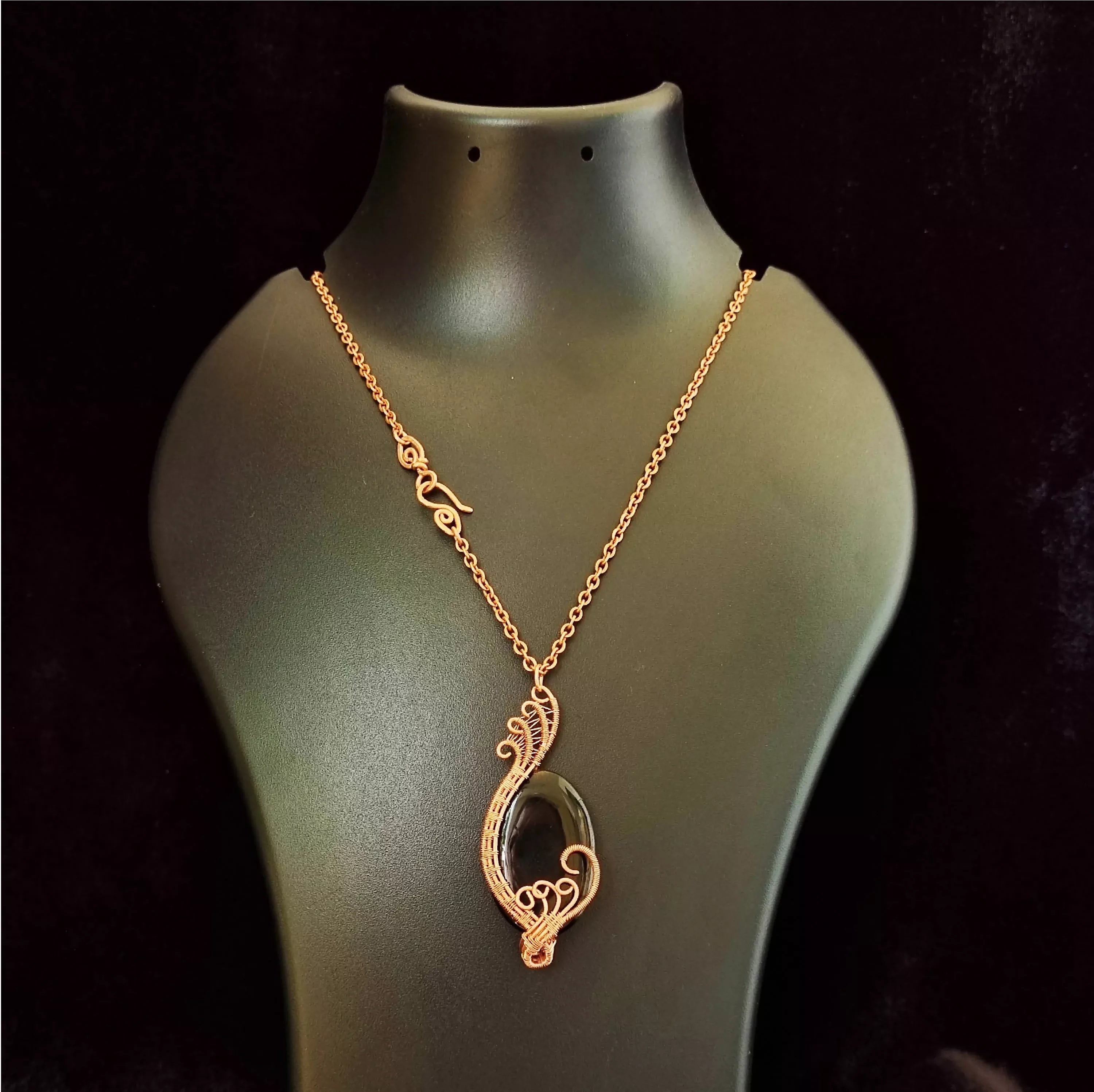 Sleeping Sun - Necklace