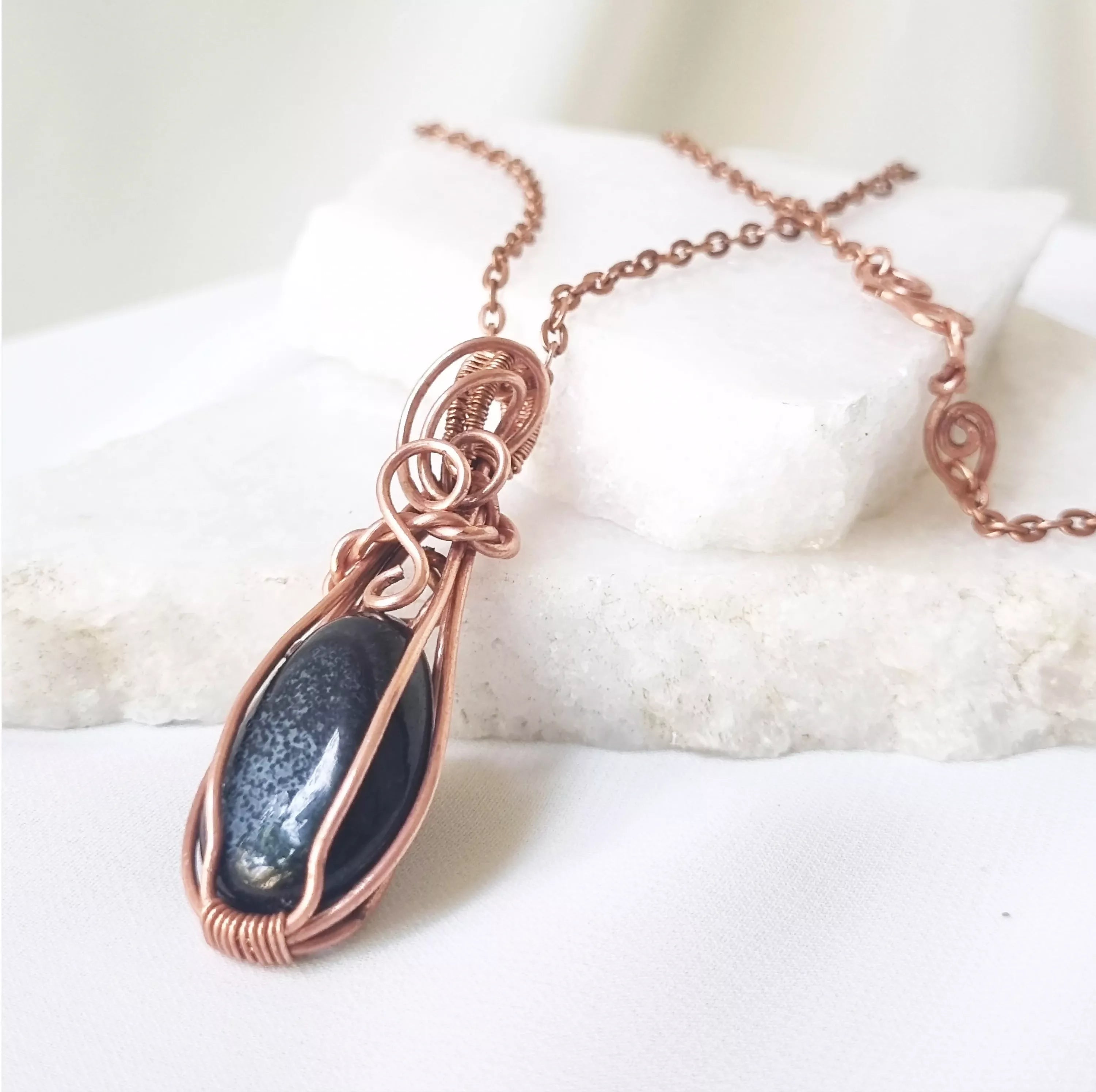 Elsa's Ecstasy - Necklace