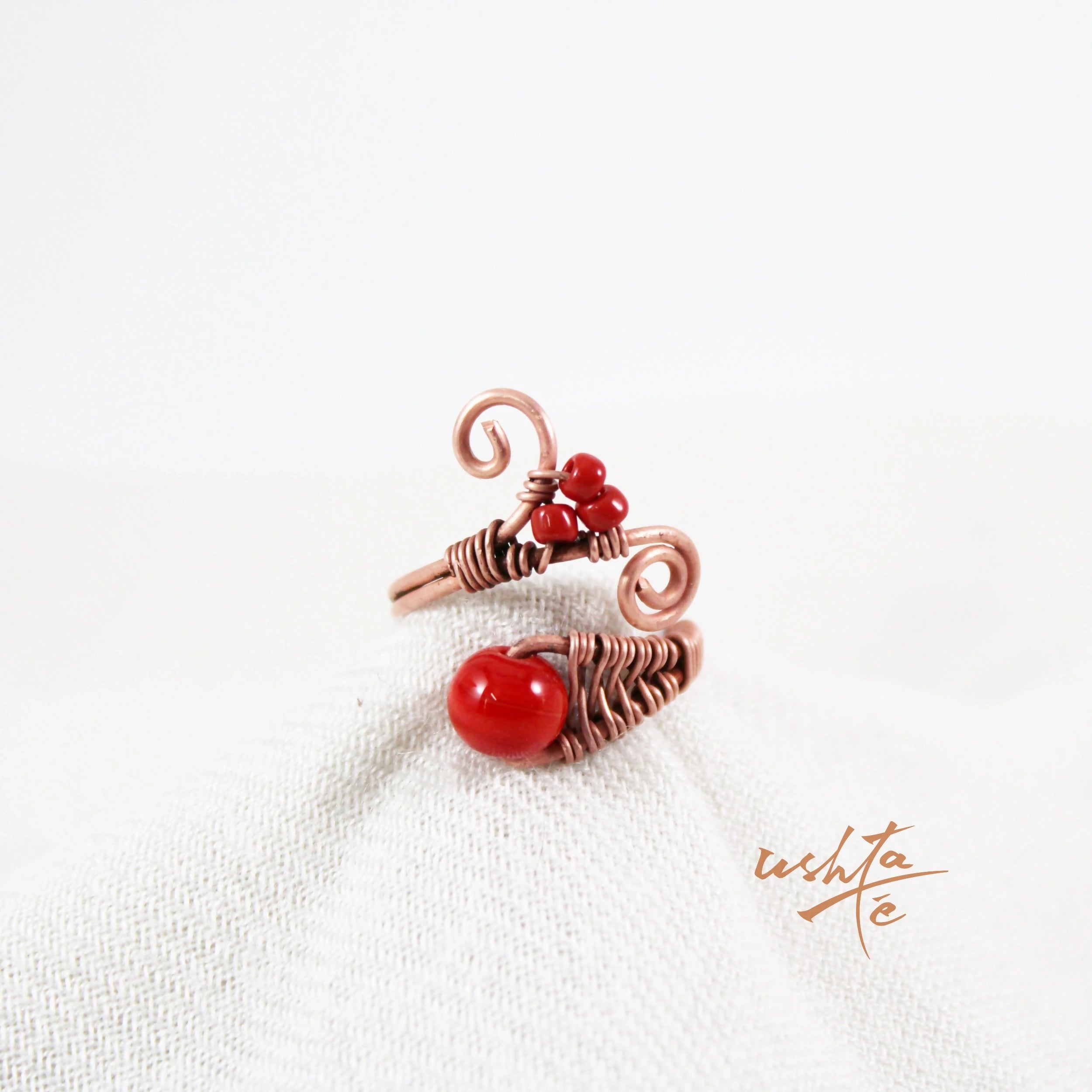 Berry Sting - Ring