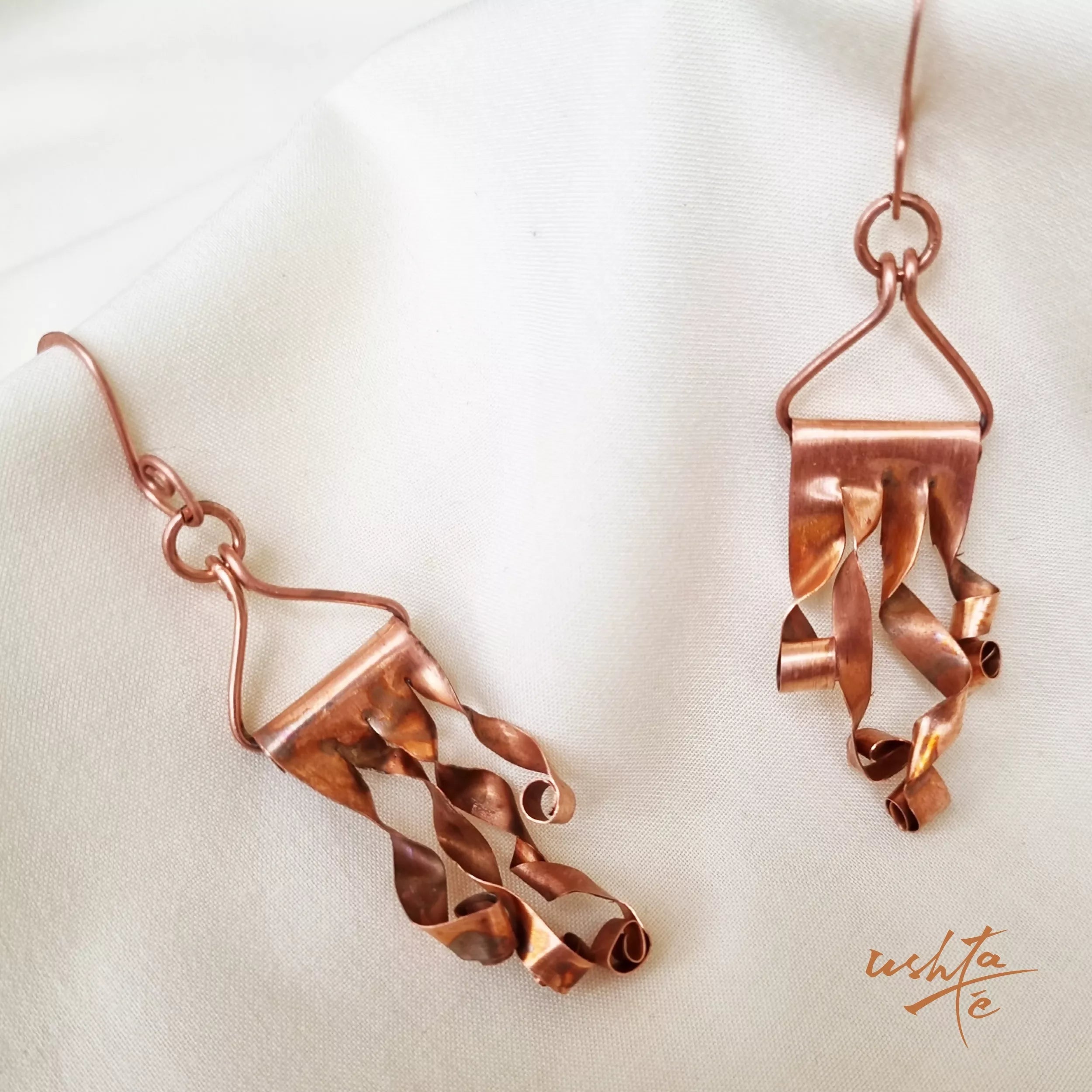 Curly Tapestry - Earring