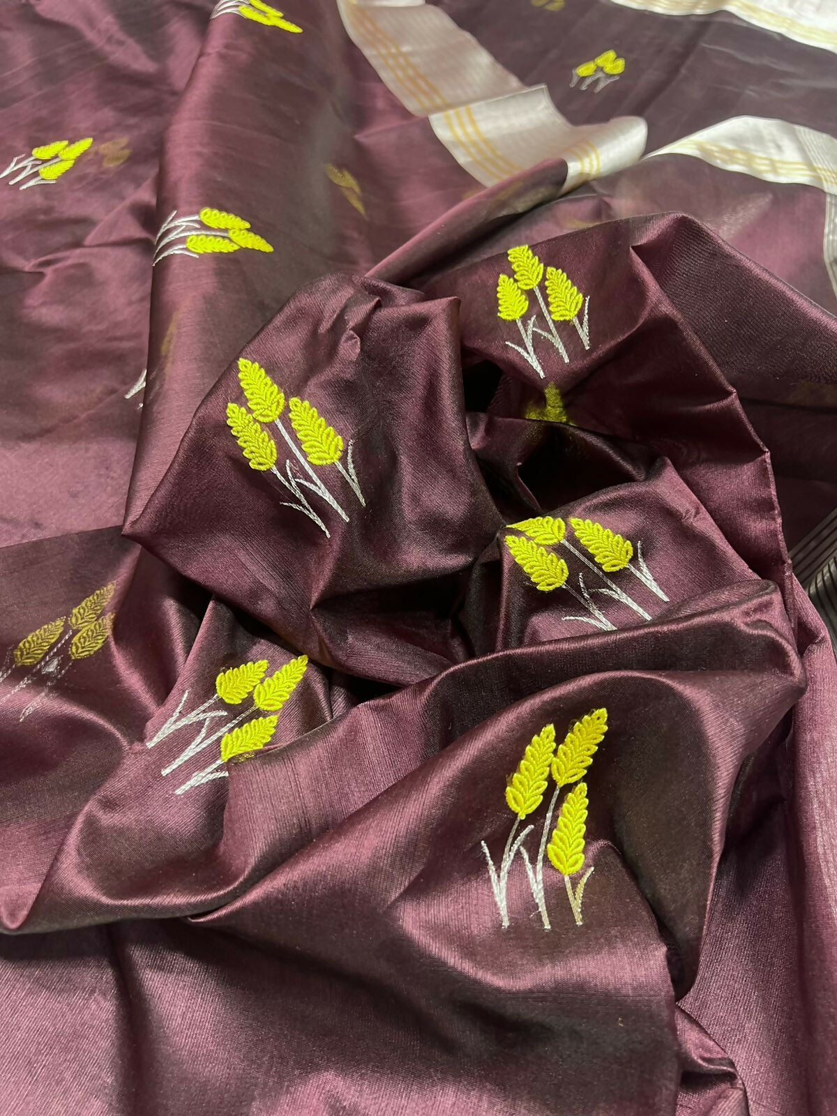 Wine Floral- Pattu Soft Silk Saree
