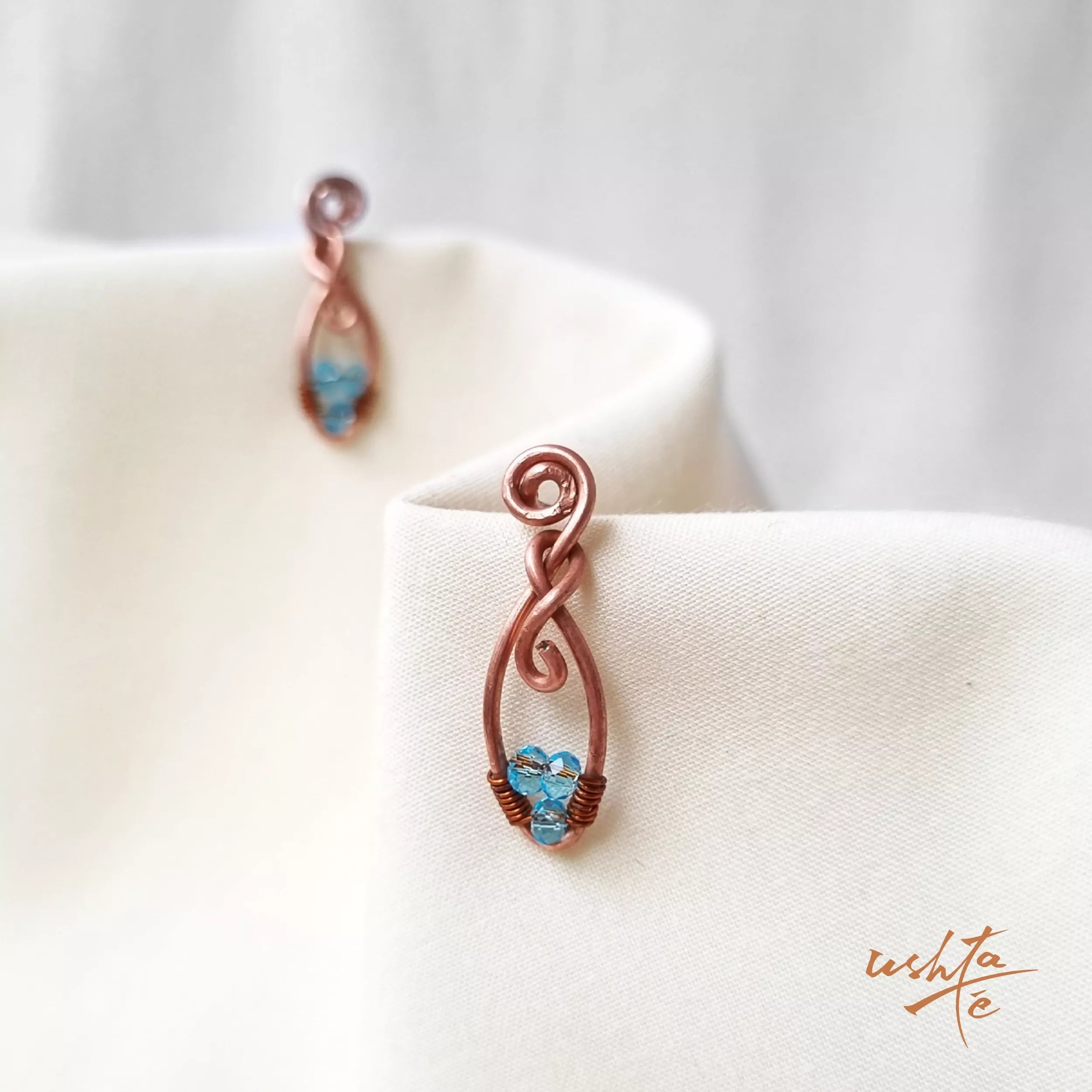 Settling Dew - Earring