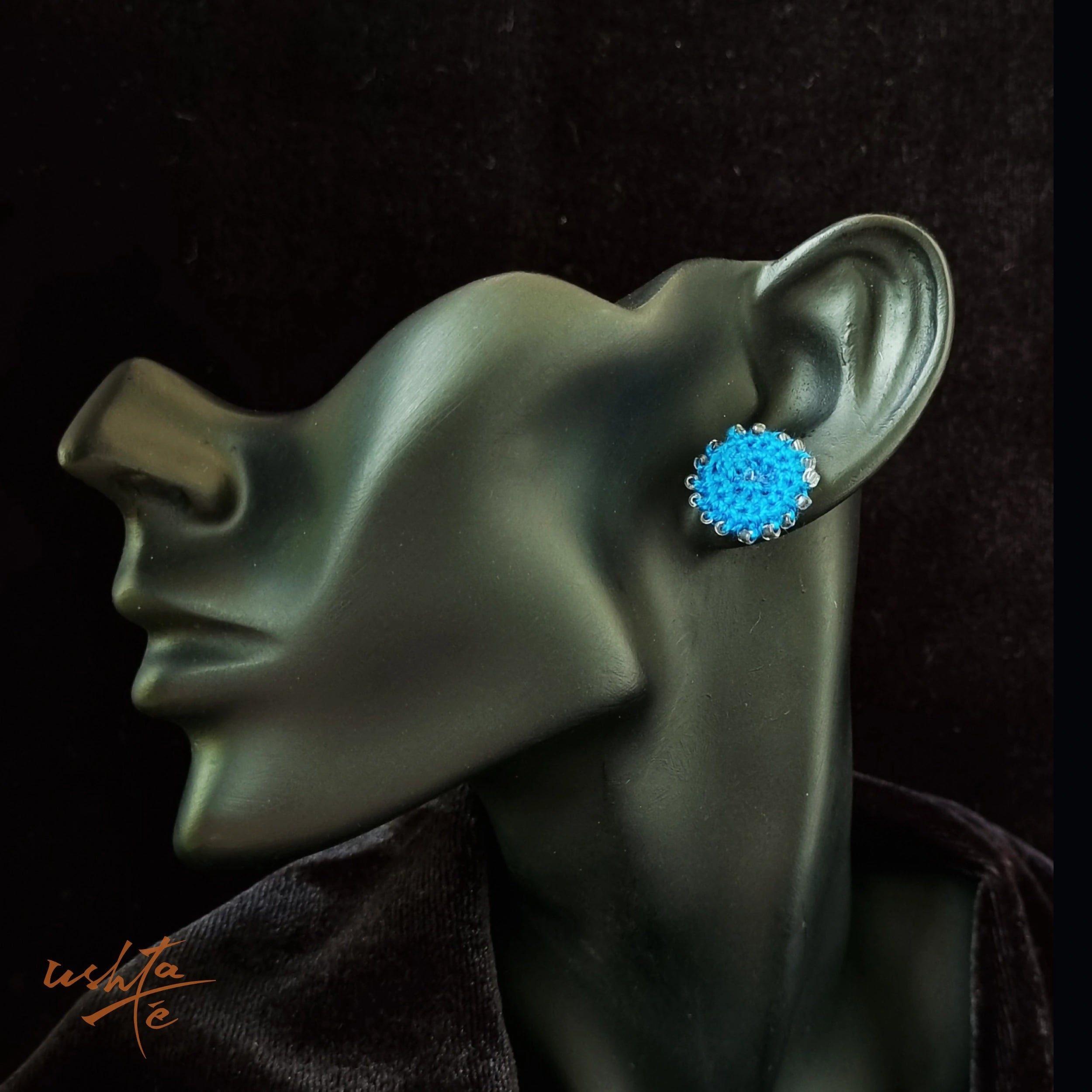 Buttoned-up Sky - Earring