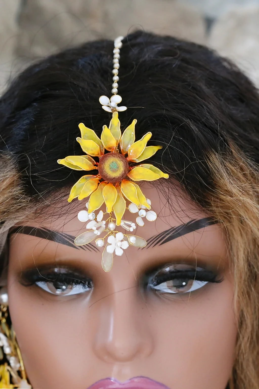 Sunflower Serenity – Handmade Resin Bridal Jewelry Set with Necklace, Earrings, Maangtika, Finger Ring, Haathphool & Waistbelt
