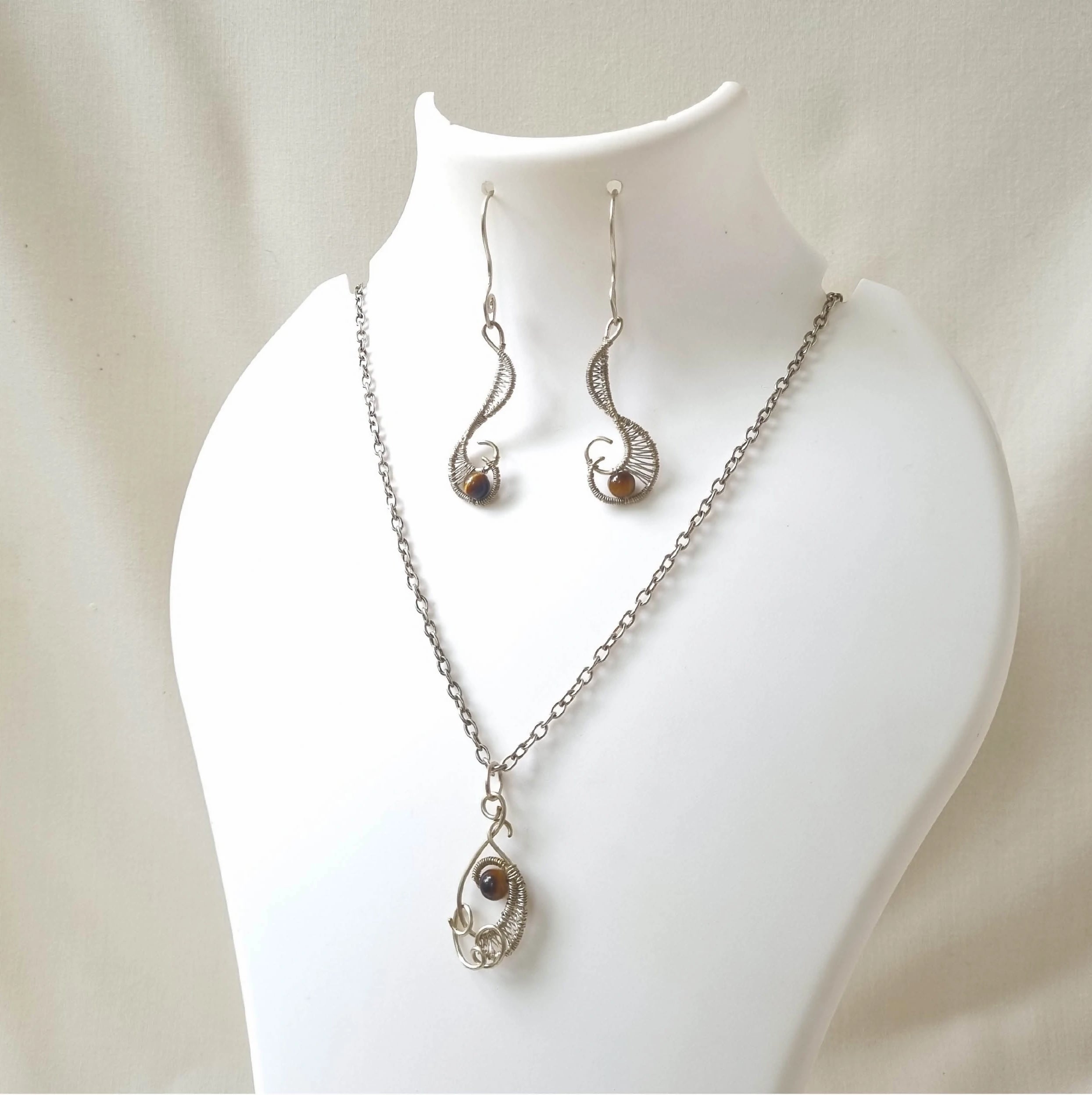 Rippling Stripes - Necklace and Earring