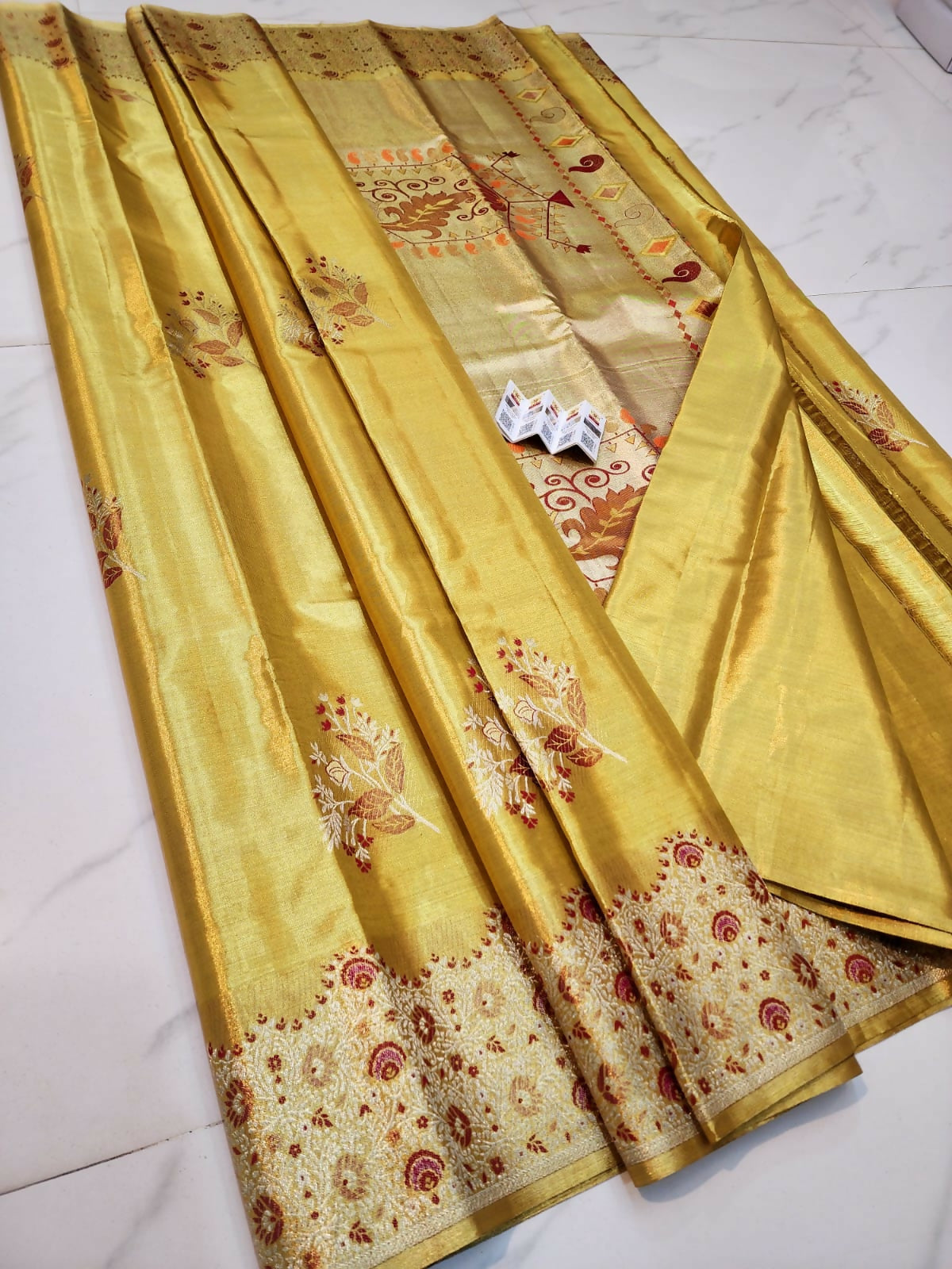 The Golden Mirage -  Kanchi Pattu Tissue Saree
