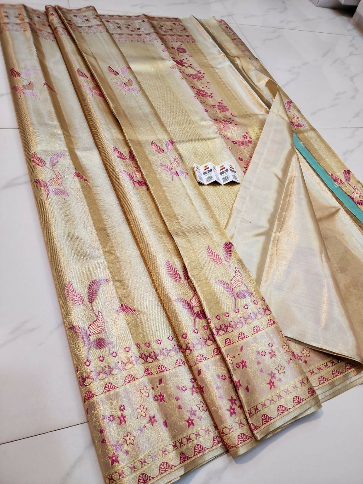 Kanchi Heritage Gold - Pure Handloom Kanchi Pattu Tissue Sarees