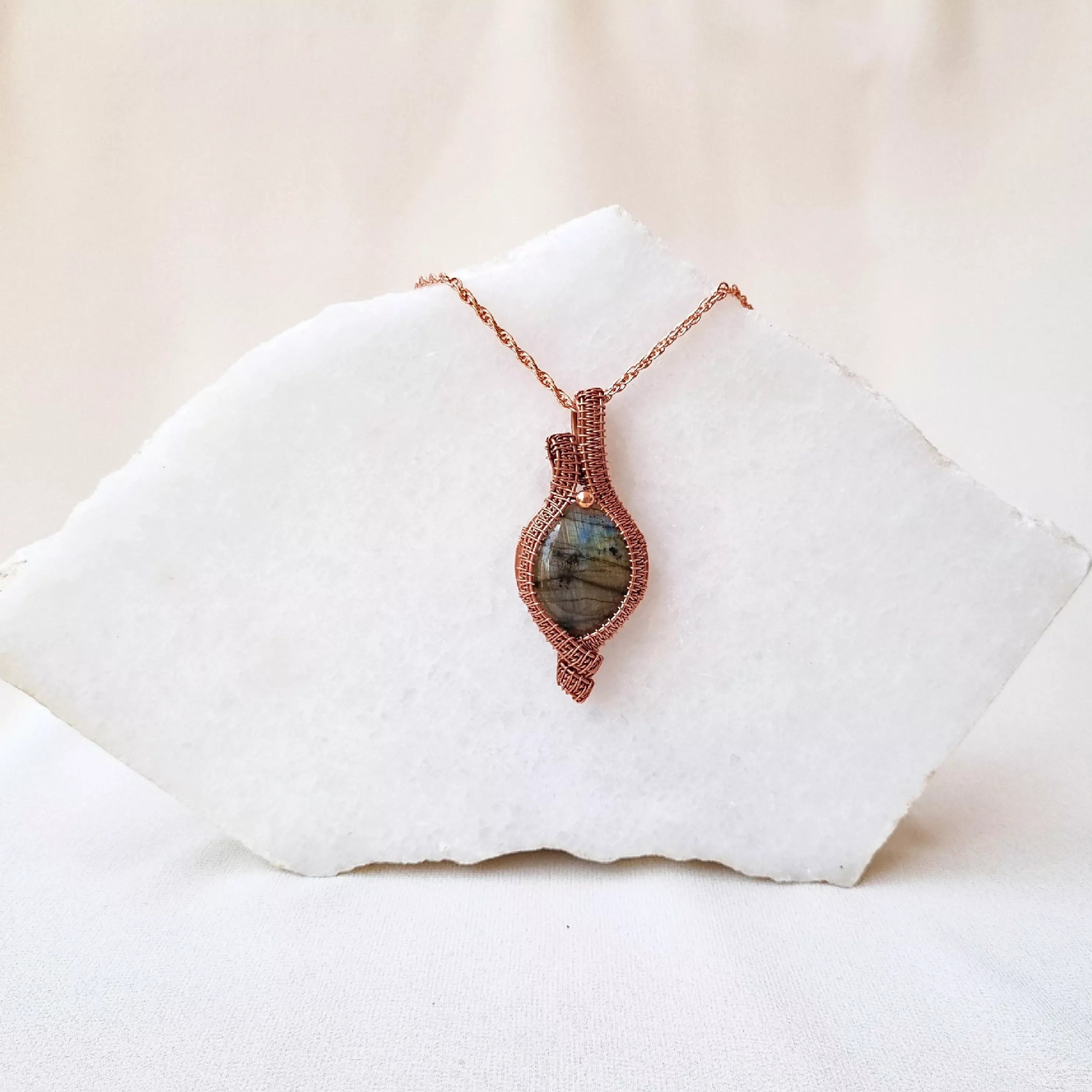 Luminous Labyrinth - Necklace