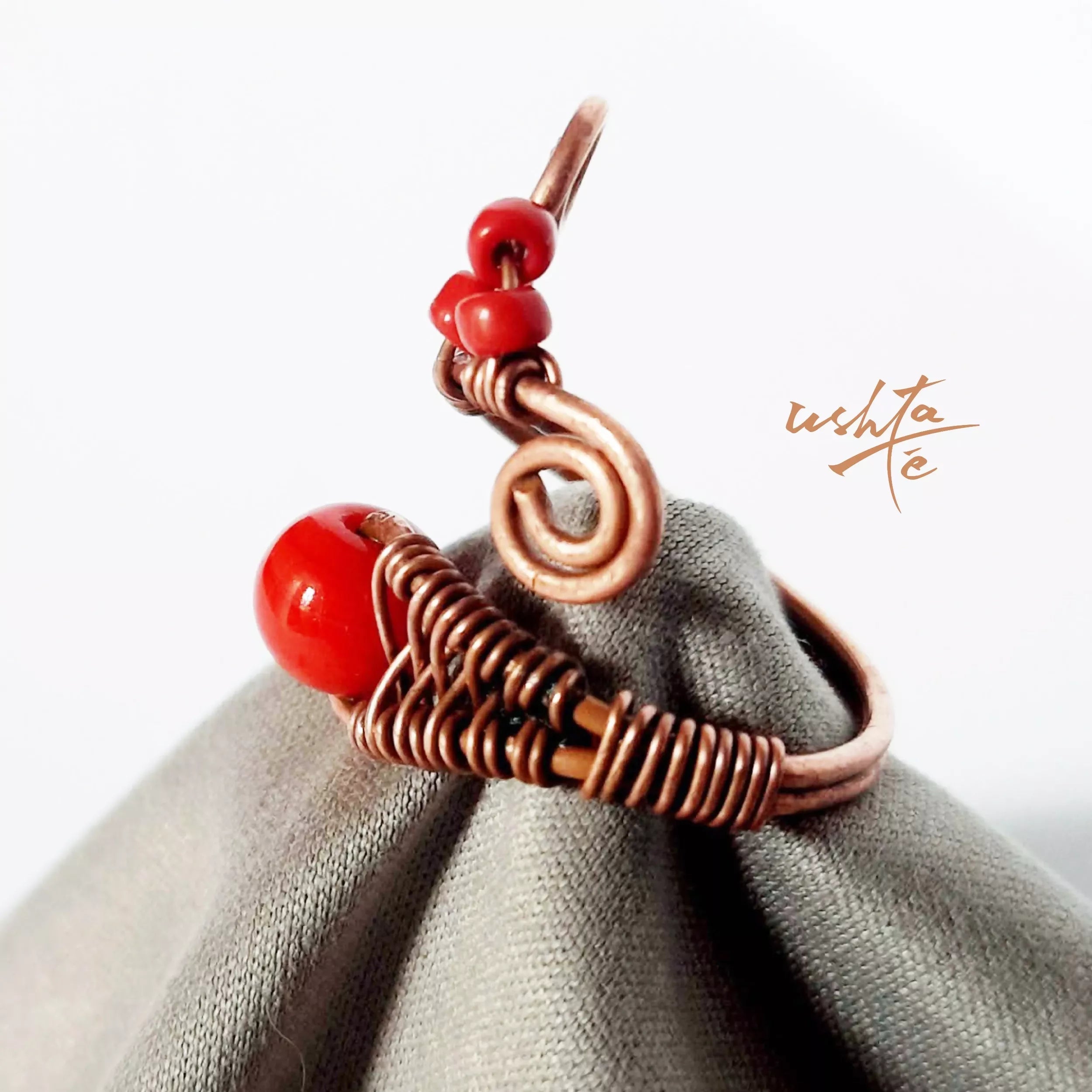 Berry Sting - Ring