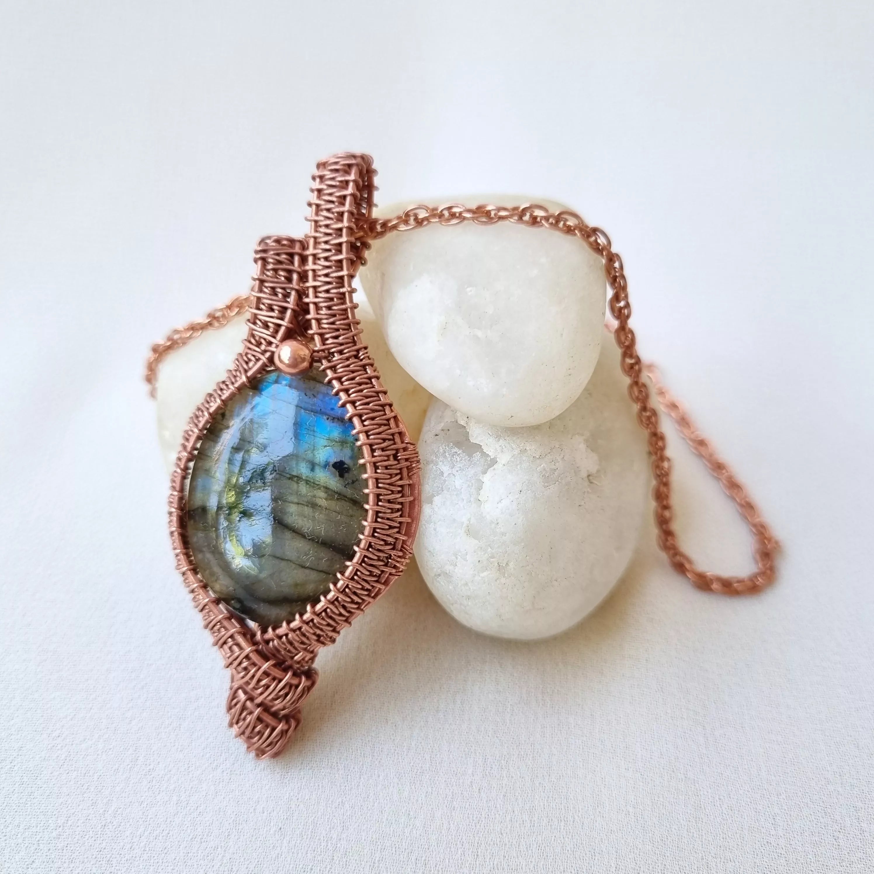 Luminous Labyrinth - Necklace