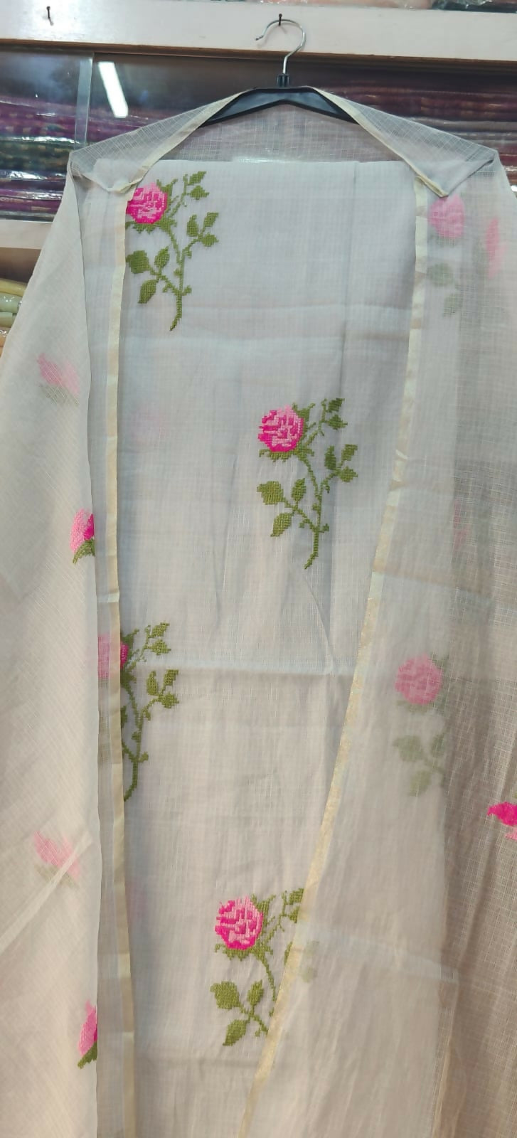 Saumya Rose Set