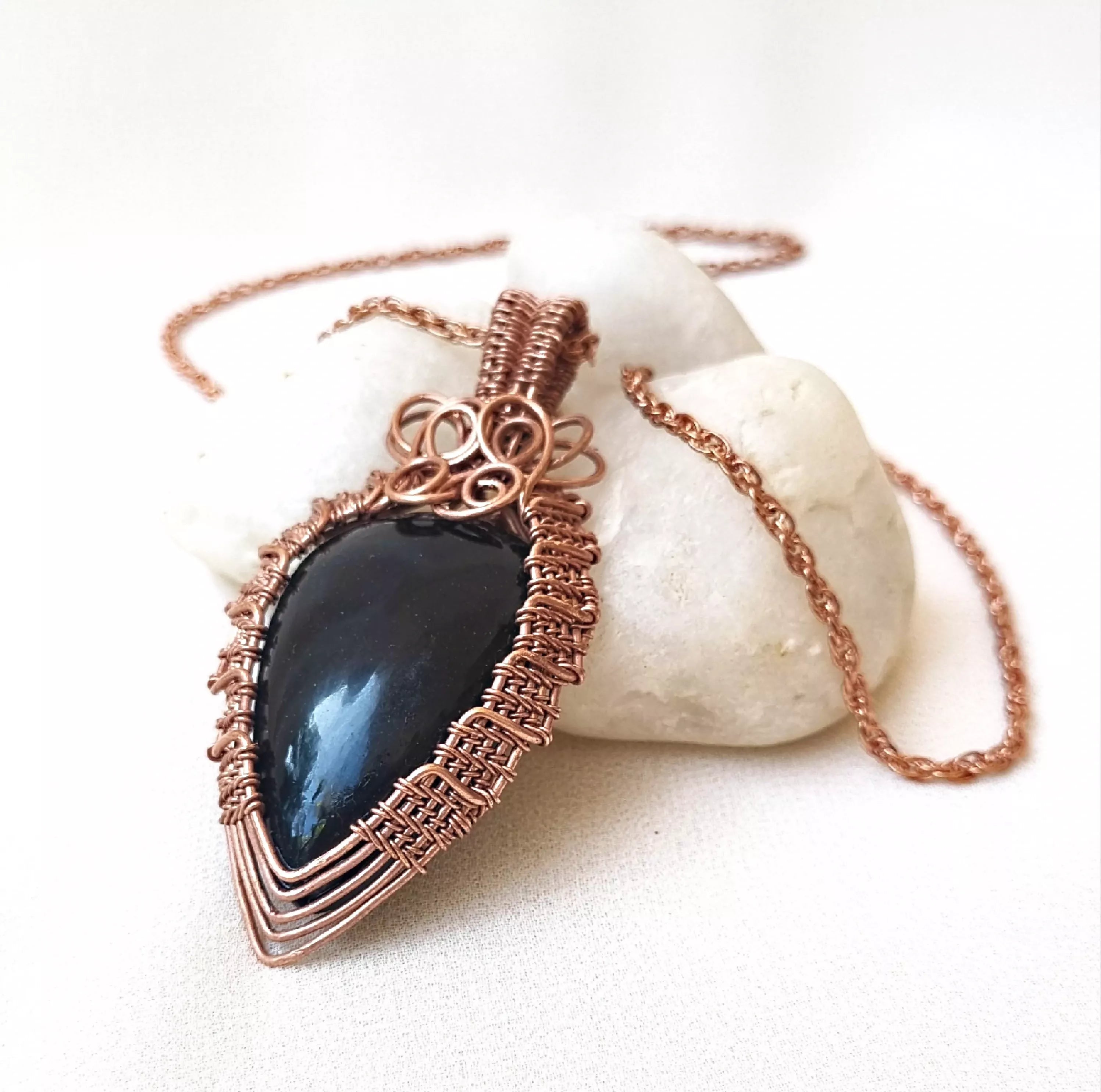 Varutr Protector - Necklace